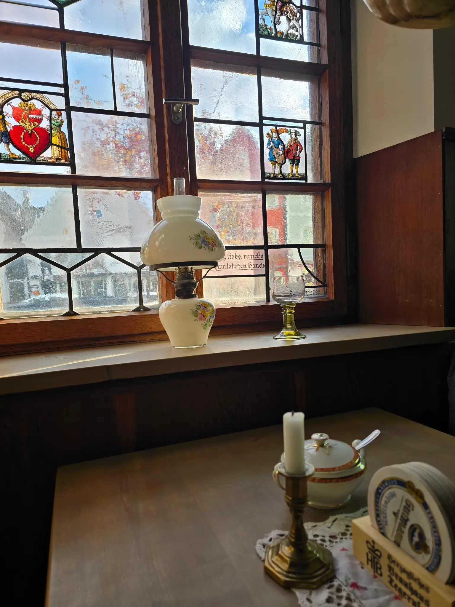 Historisches Fenster mit Bleiverglasung